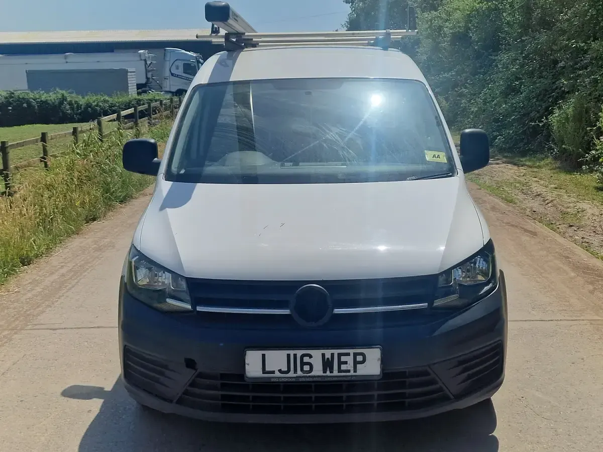 Used VW Caddy Startline 75 HP (55 kW) 2016 White MPV