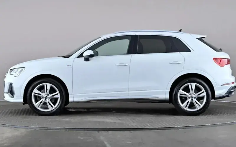 Used Audi Q3 S-Line 150 HP (110 kW) 2023 SUV