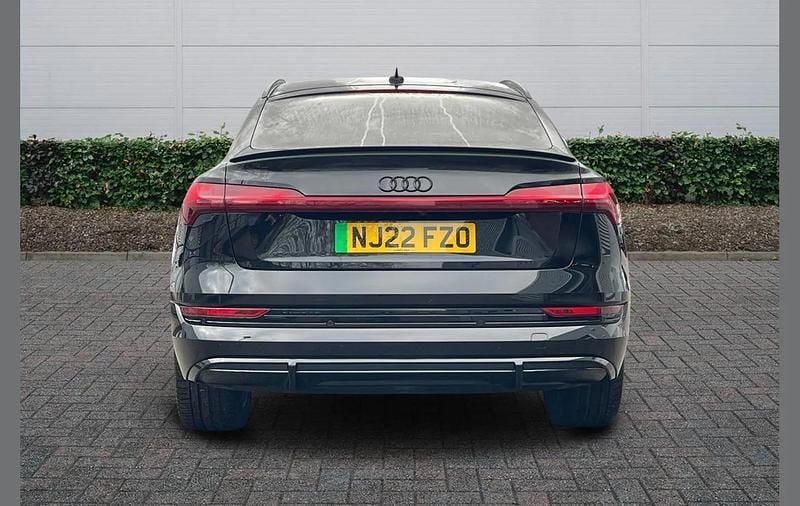 Used Audi e-tron Sportback Advanced 300 kW (408 HP) 2022 Black SUV