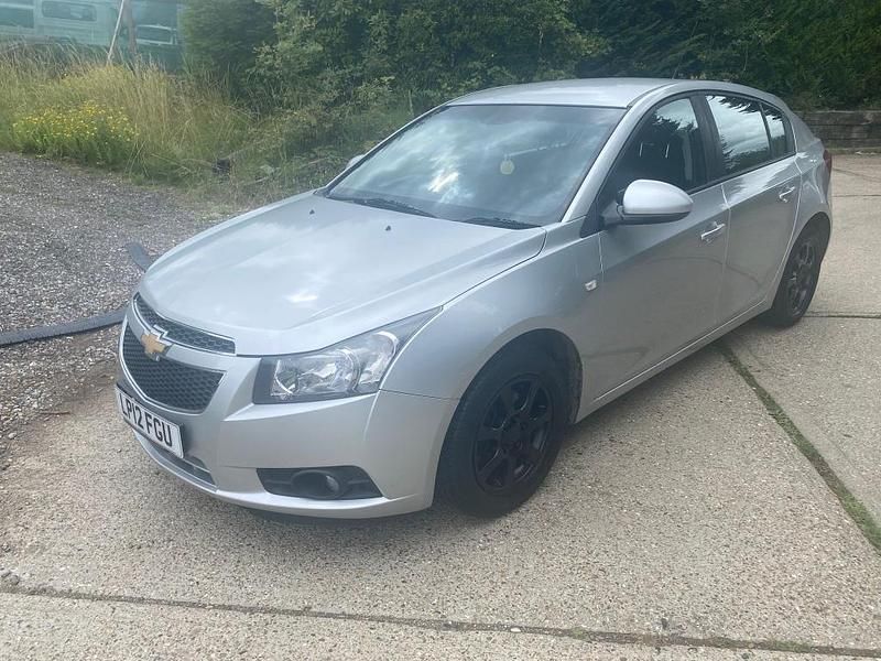 Used Chevrolet Cruze LT 2012 Silver Hatchback