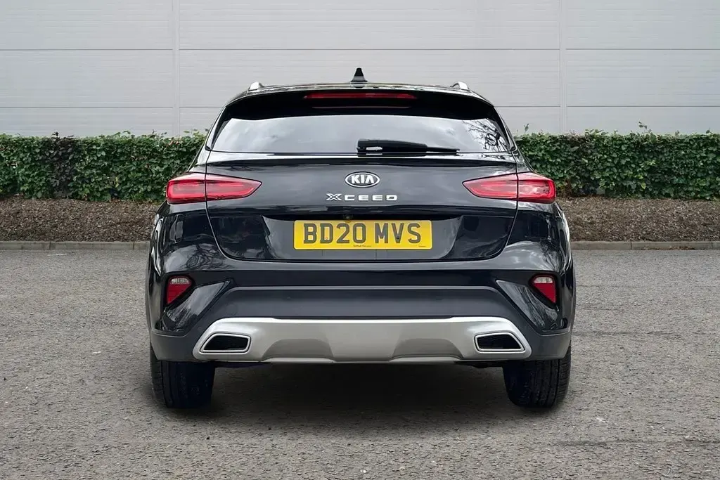 Usado Kia XCeed 140 CV (102 kW) 2020 Negro SUV