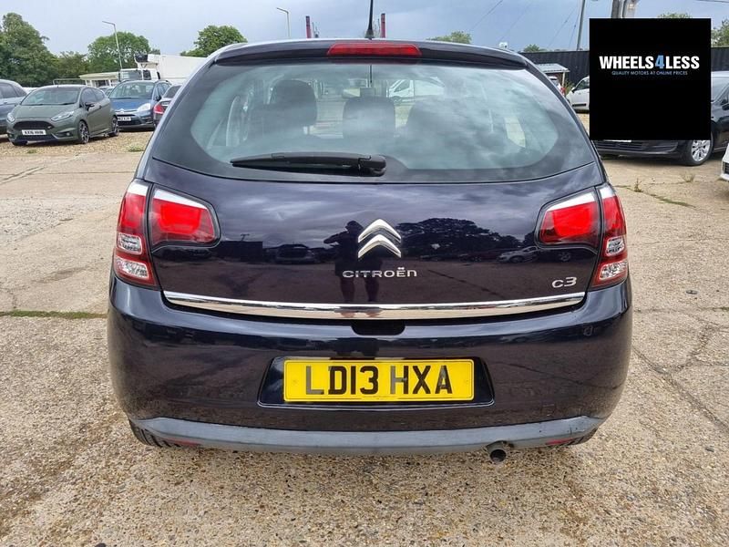 Used Citroën C3 SELECTION 82 HP (60 kW) 2013 Blue Hatchback