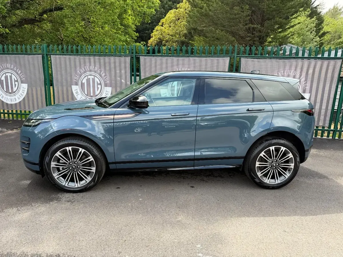 Used Land Rover Range Rover evoque HSE Dynamic 2025 Blue SUV