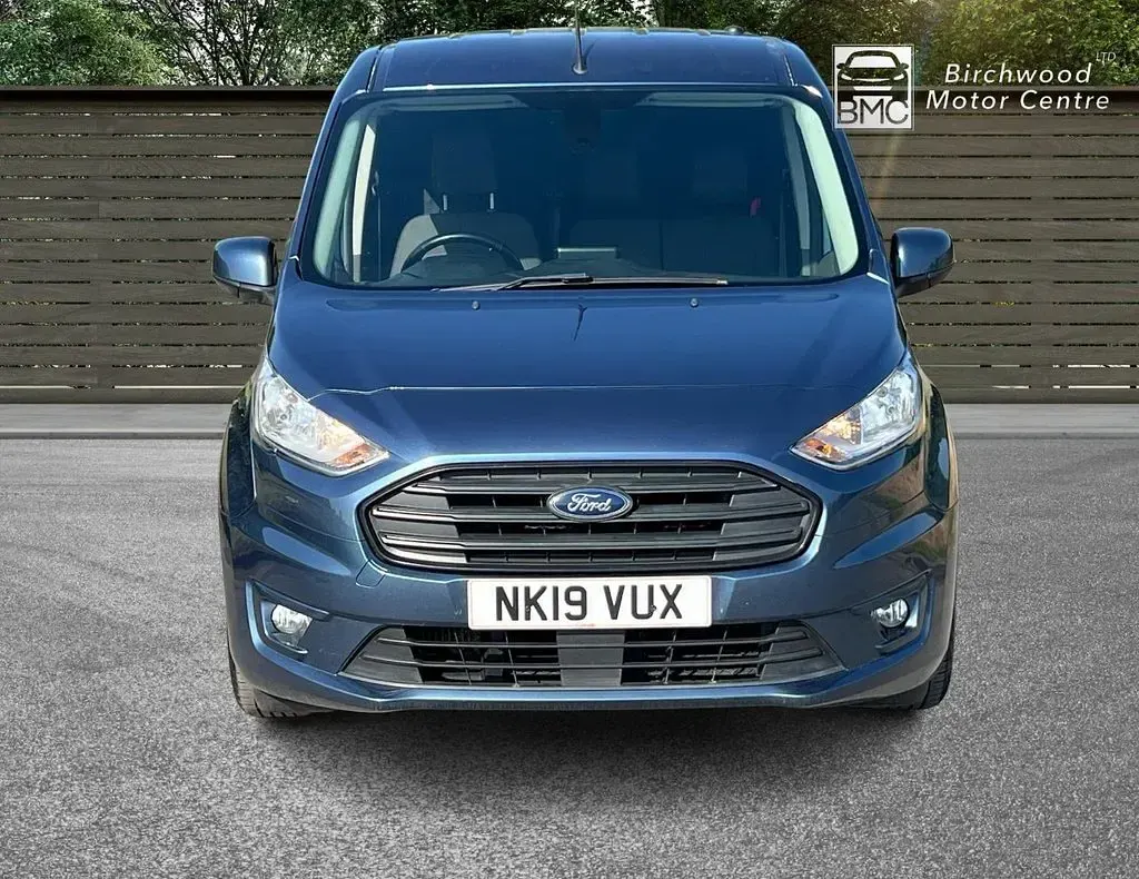 Used Ford Transit Connect Limited 120 HP (88 kW) 2019 Blue MPV