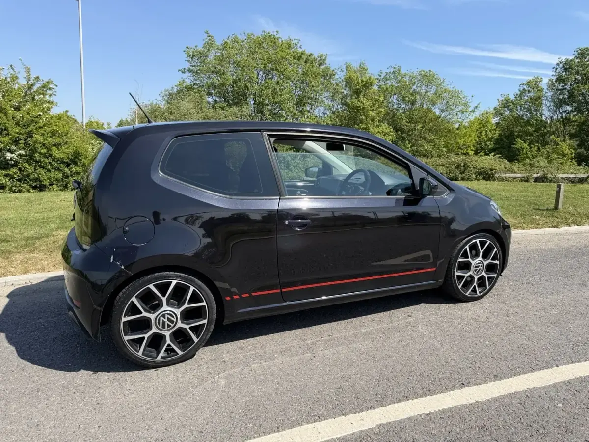 Usado VW up! high up! 2018 Preto Citadino