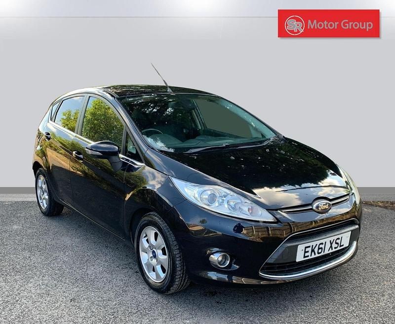 Black Used 2011 Ford Fiesta Titanium Hatchback | £2,153 (Fair price) - Image 1/4