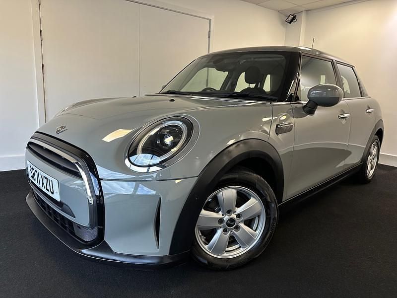 Grey Used 2022 Mini Cooper Classic Hatchback | £15,991 (Good price) - Image 1/4