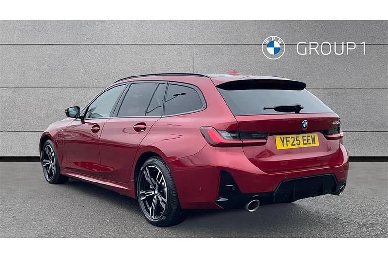 Used BMW 330e M Sport 292 HP (214 kW) 2025 Fire red Estate