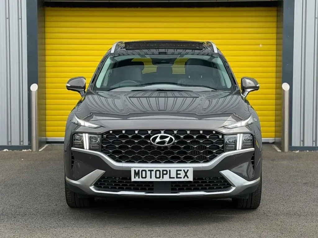 Used Hyundai Santa Fe Ultimate 265 HP (194 kW) 2021 Brown SUV