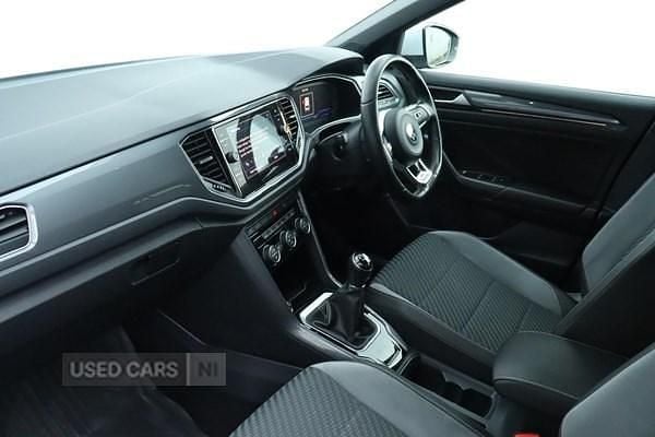 Used VW T-Roc R-line 150 HP (110 kW) 2022 Silver SUV