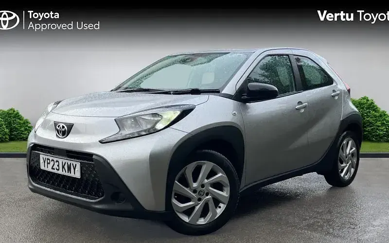 Used Toyota Aygo X PURE 72 HP (52 kW) 2025 SUV