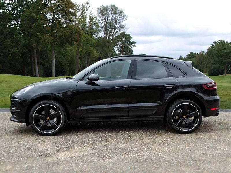 Usado Porsche Macan 258 HP (189 kW) 2018 Preto SUV