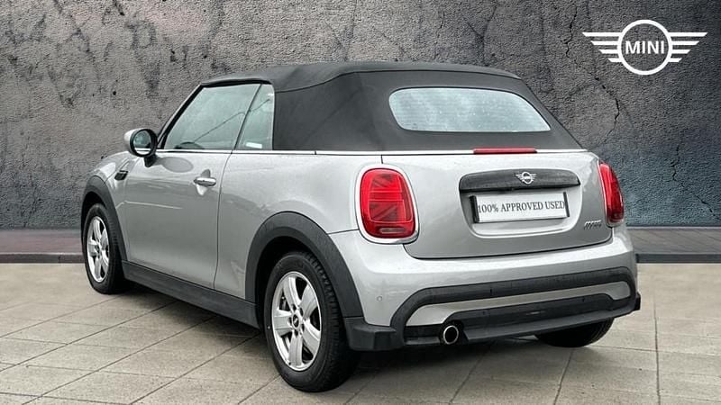 Used Mini Cooper Classic 134 HP (98 kW) 2023 Silver Hatchback
