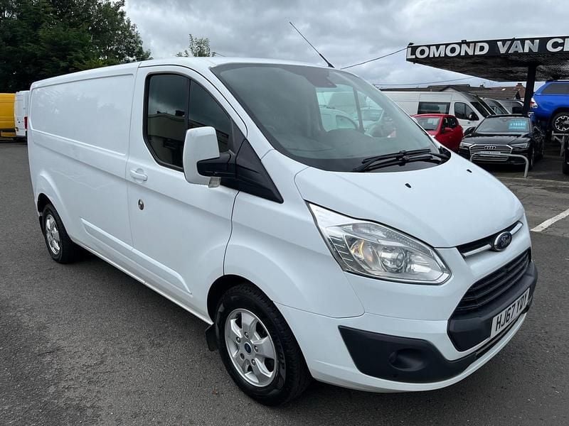 White Used 2017 Ford Transit Custom Limited Van | £7,995 (Fair price) - Image 1/4