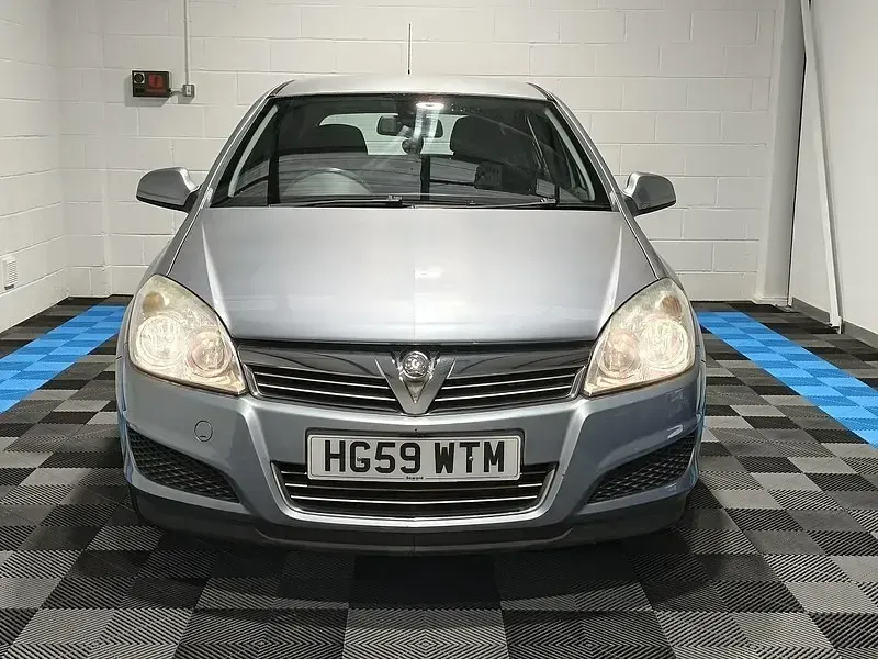 Gebraucht Vauxhall Astra Active 2010 Silber Kleinwagen