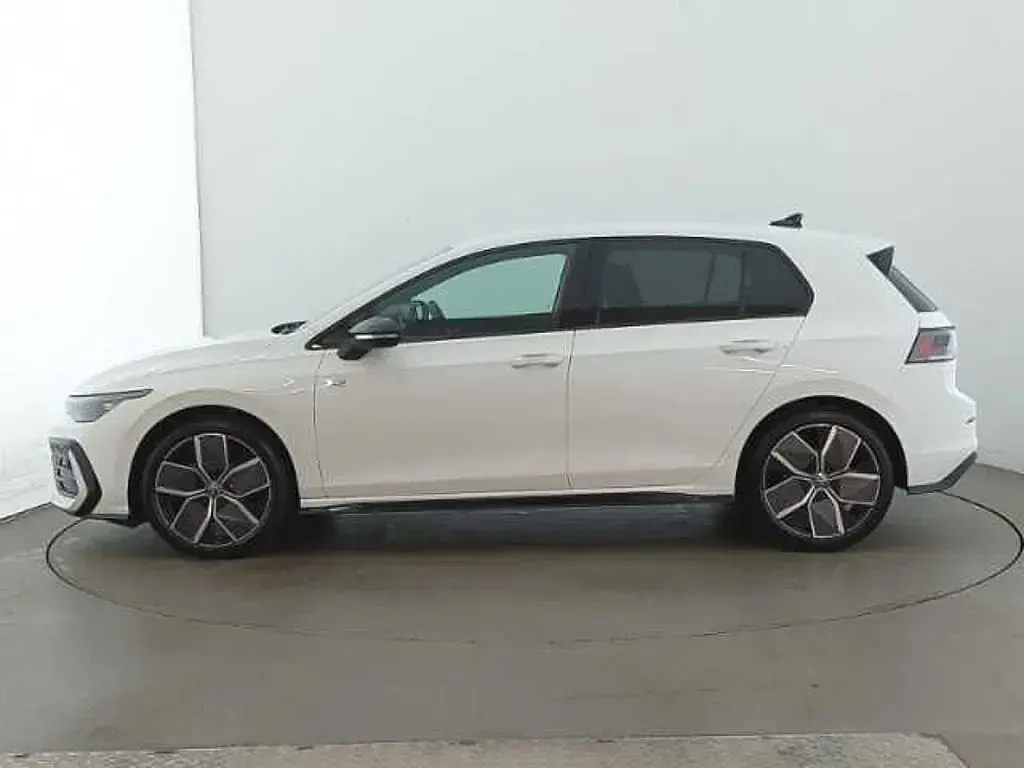 New VW Golf VIII Black Edition 150 HP (110 kW) 2025 Special solid  pure white Hatchback