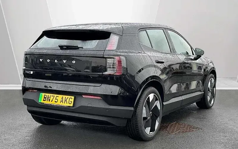 Usado Volvo EX30 Performance 314 kW (428 HP) 2025 SUV