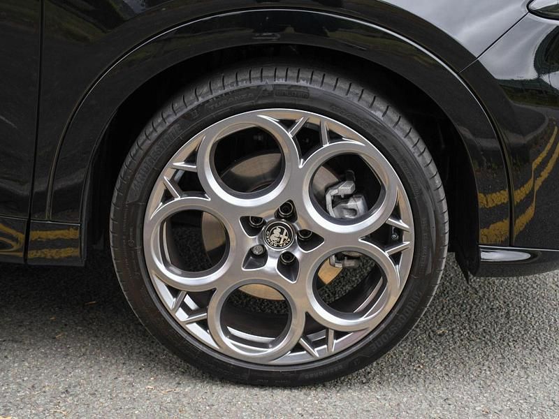 Used Alfa Romeo Tonale Sprint 158 HP (116 kW) 2024 Black SUV