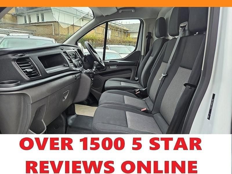 Used Ford Transit Custom 105 HP (77 kW) 2019 White Van