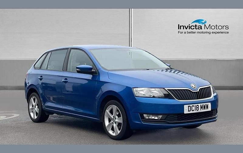 Blue Used 2018 Skoda Rapid SE Estate | £7,495 (Fair price) - Image 1/4