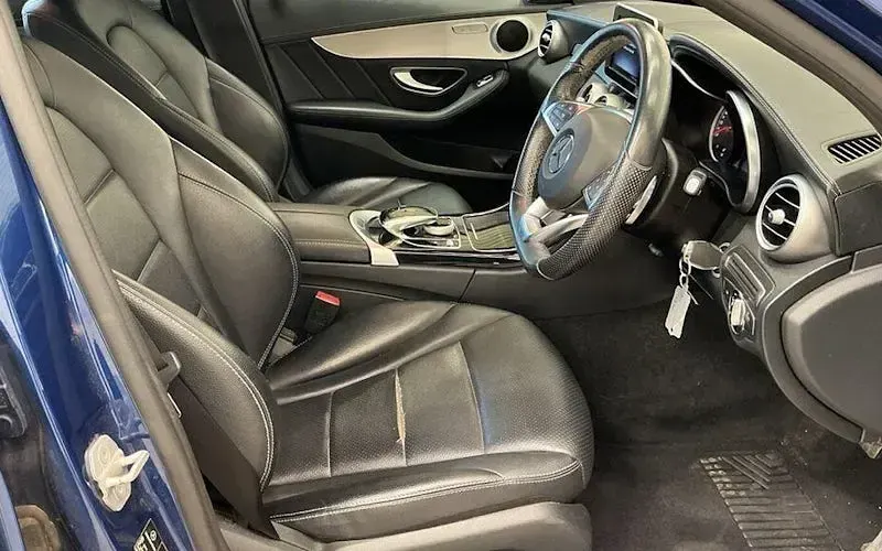 Used Mercedes C200 AMG line 184 HP (135 kW) 2015 Blue Estate