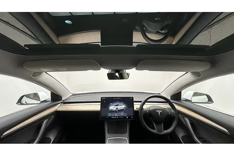 Used Tesla Model 3 Standard Range 208 kW (283 HP) 2022 White Sedan
