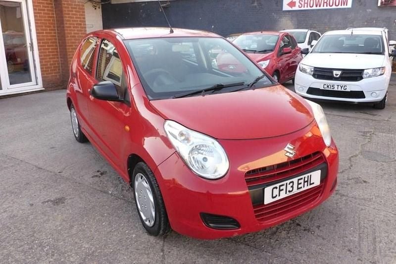 Used Suzuki Alto 68 HP (50 kW) 2013 Red Hatchback