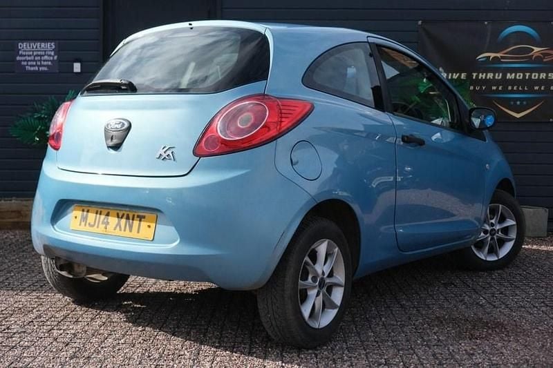 Używany Ford Ka Studio 69 KM (50 kW) 2014 Niebieski Hatchback