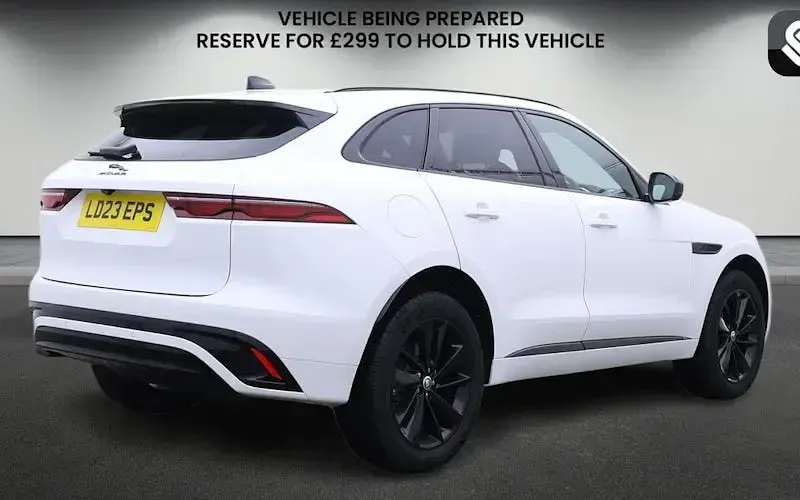 Used Jaguar F-Pace R-Dynamic 204 HP (150 kW) 2024 SUV