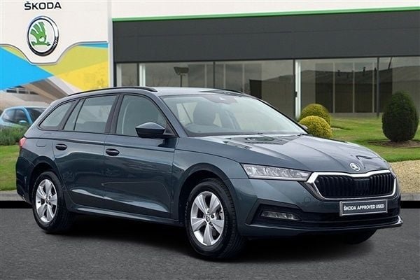 Quartz grey Used 2020 Skoda Octavia SE Estate | £15,190 (Fair price) - Image 1/4