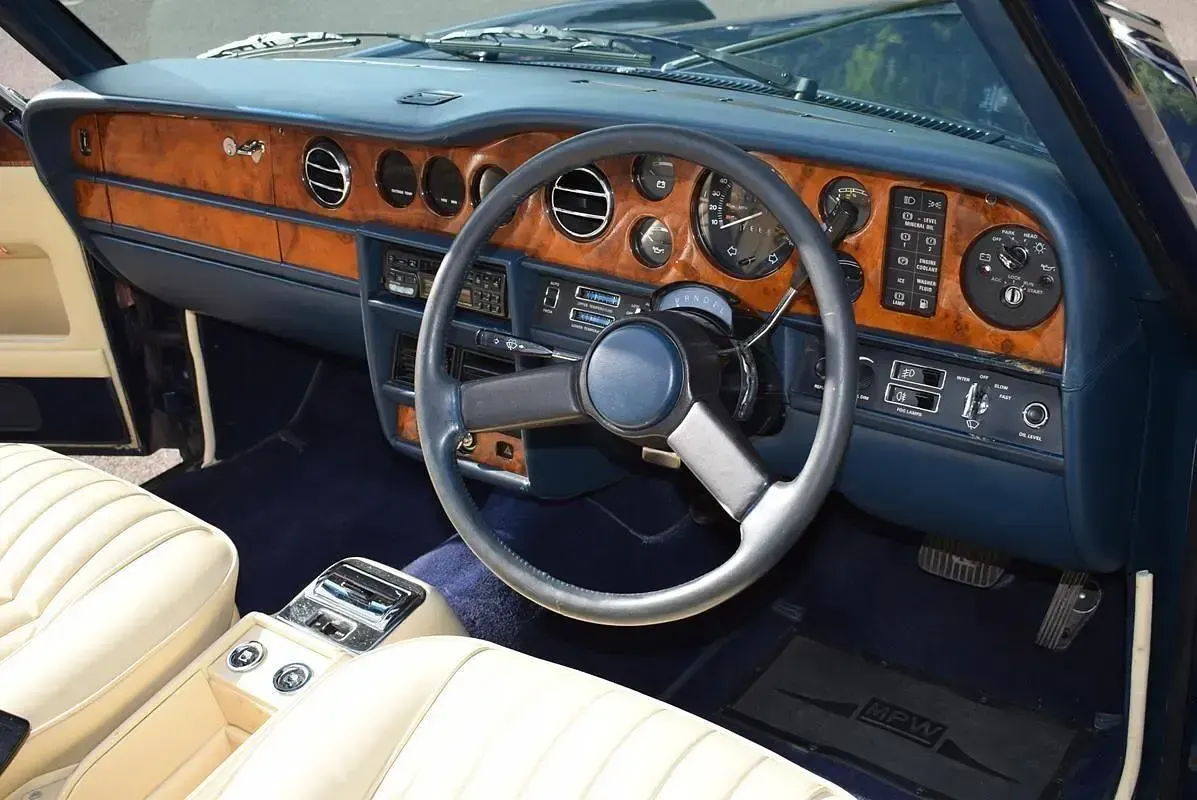 Used Rolls Royce Corniche 1985 Blue/cream