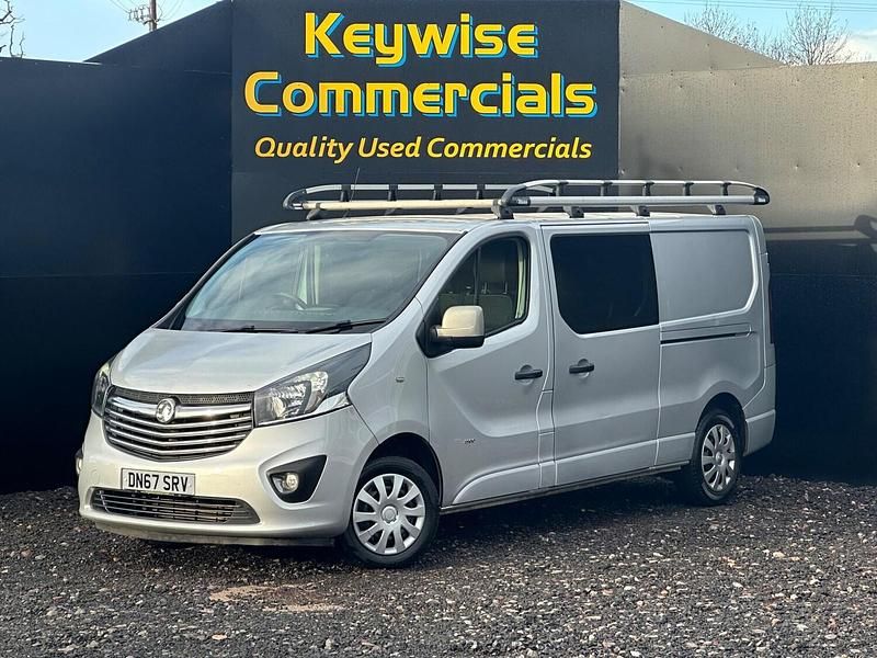 Silver Used 2017 Vauxhall Vivaro Sportive MPV | £9,490 - Image 1/3