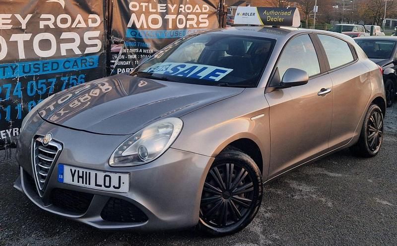 Grey Used 2011 Alfa Romeo Giulietta Turismo Hatchback | £2,995 (Fair price) - Image 1/4