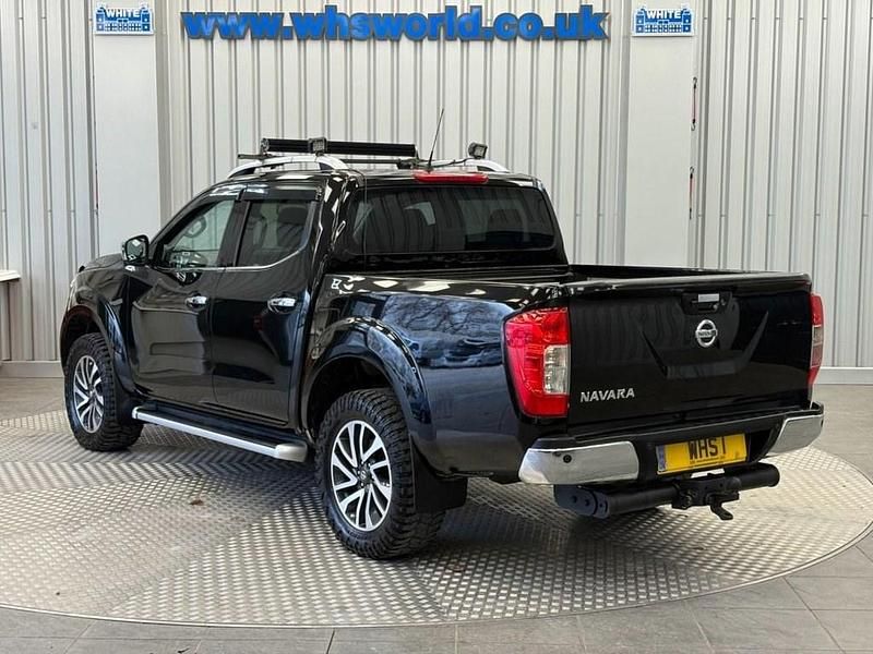 Used Nissan Navara Tekna 190 HP (139 kW) 2018 Black Pickup