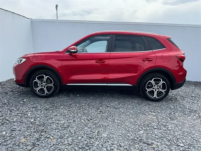 Used MG ZS SE 116 HP (85 kW) 2026 Red SUV