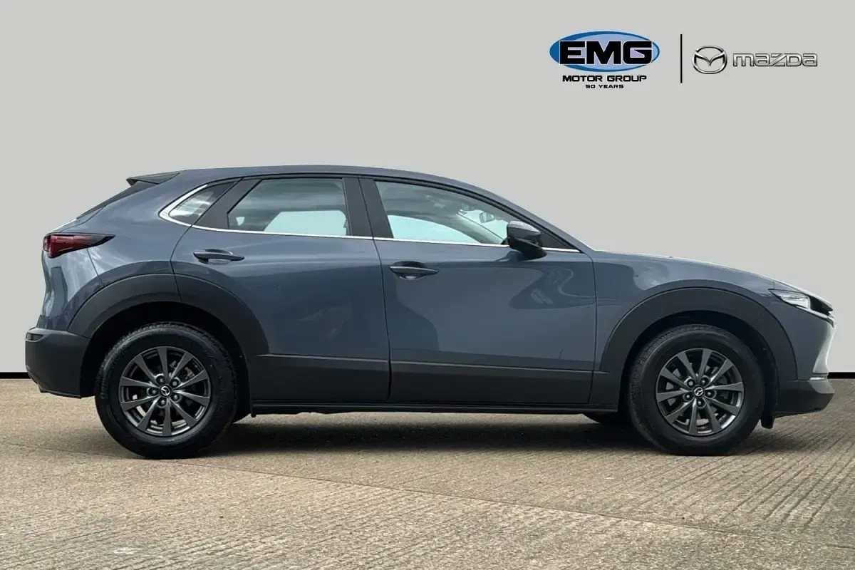 Usado Mazda CX-30 Center-Line 140 HP (102 kW) 2024 Cinzento SUV