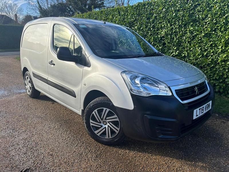 Used Peugeot Partner 2019 Silver MPV