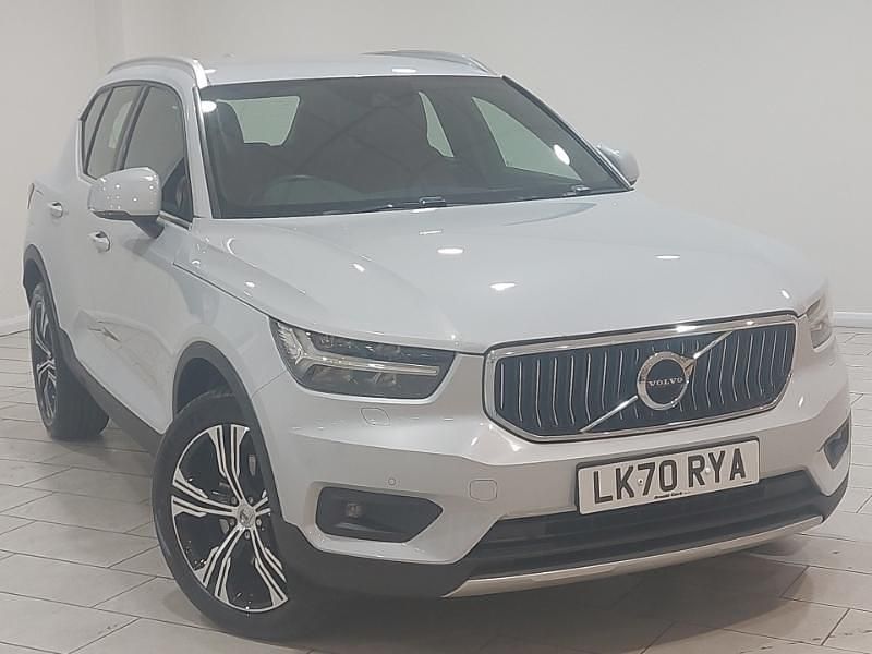 Used Volvo XC40 Inscription 197 HP (144 kW) 2021 Silver SUV