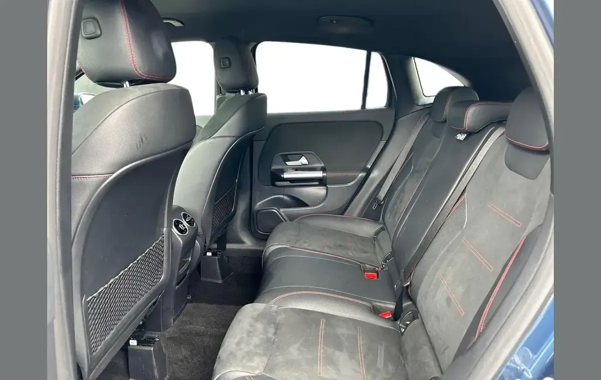 Used Mercedes GLA200 AMG Line Premium 161 HP (118 kW) 2023 Blue SUV