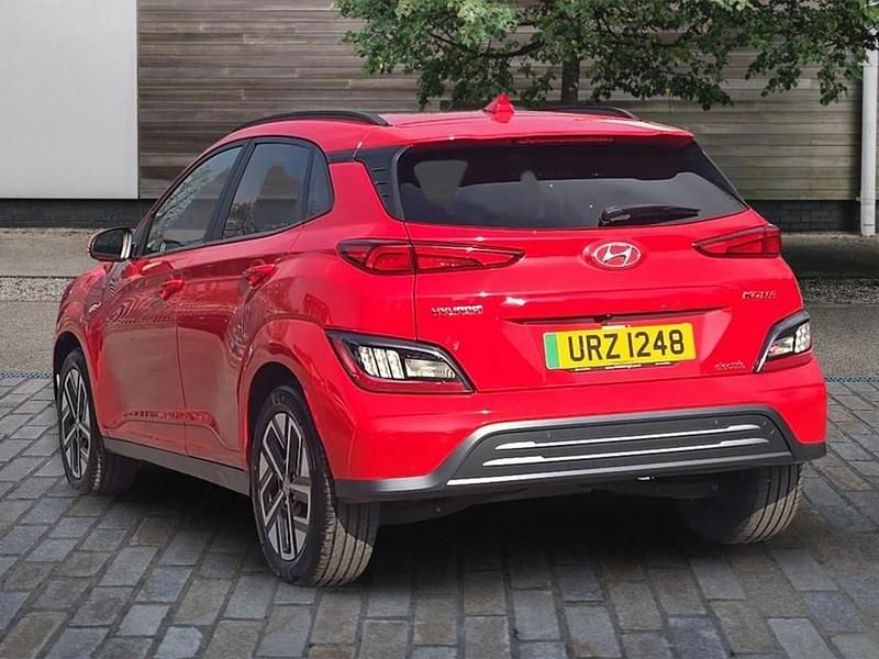 Used Hyundai Kona Premium 150 kW (204 HP) 2022 Red SUV
