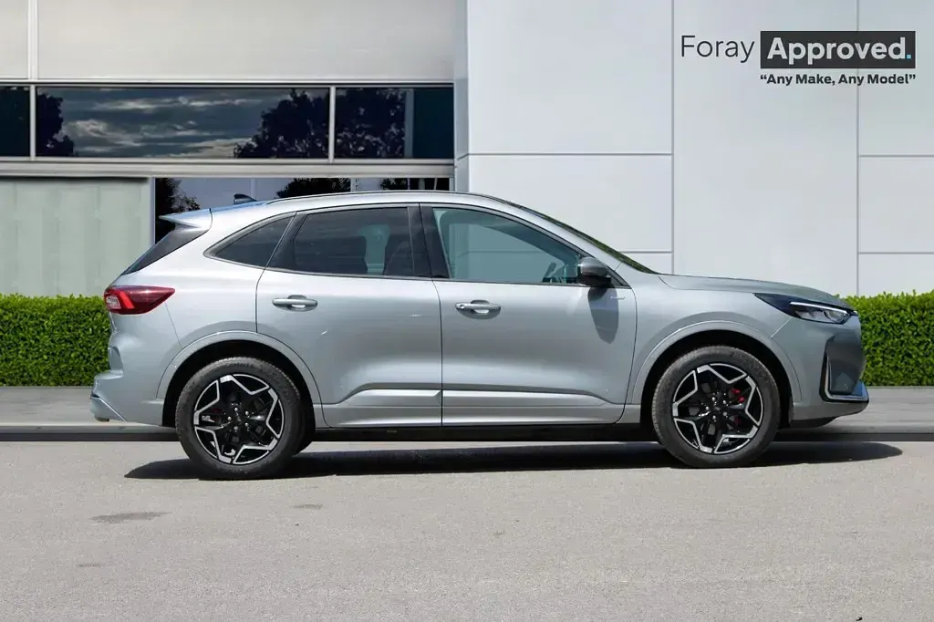 Used Ford Kuga ST-Line X 183 HP (134 kW) 2026 Solar silver SUV