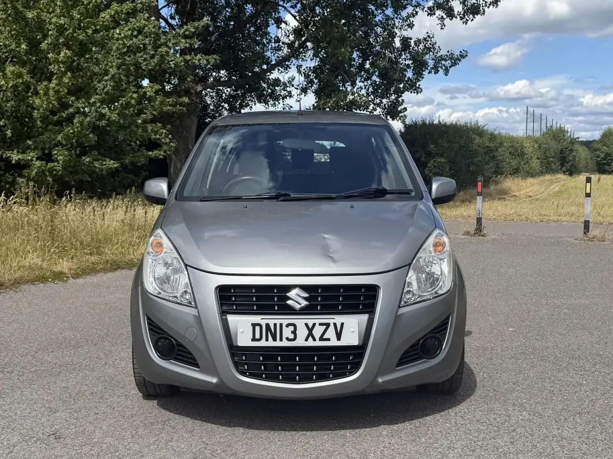 Used Suzuki Splash 67 HP (49 kW) 2013 Grey Hatchback