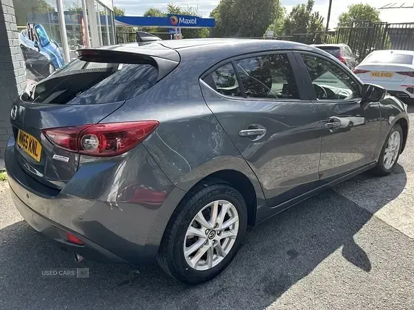 Used Mazda 3 118 HP (86 kW) 2015 Grey Hatchback