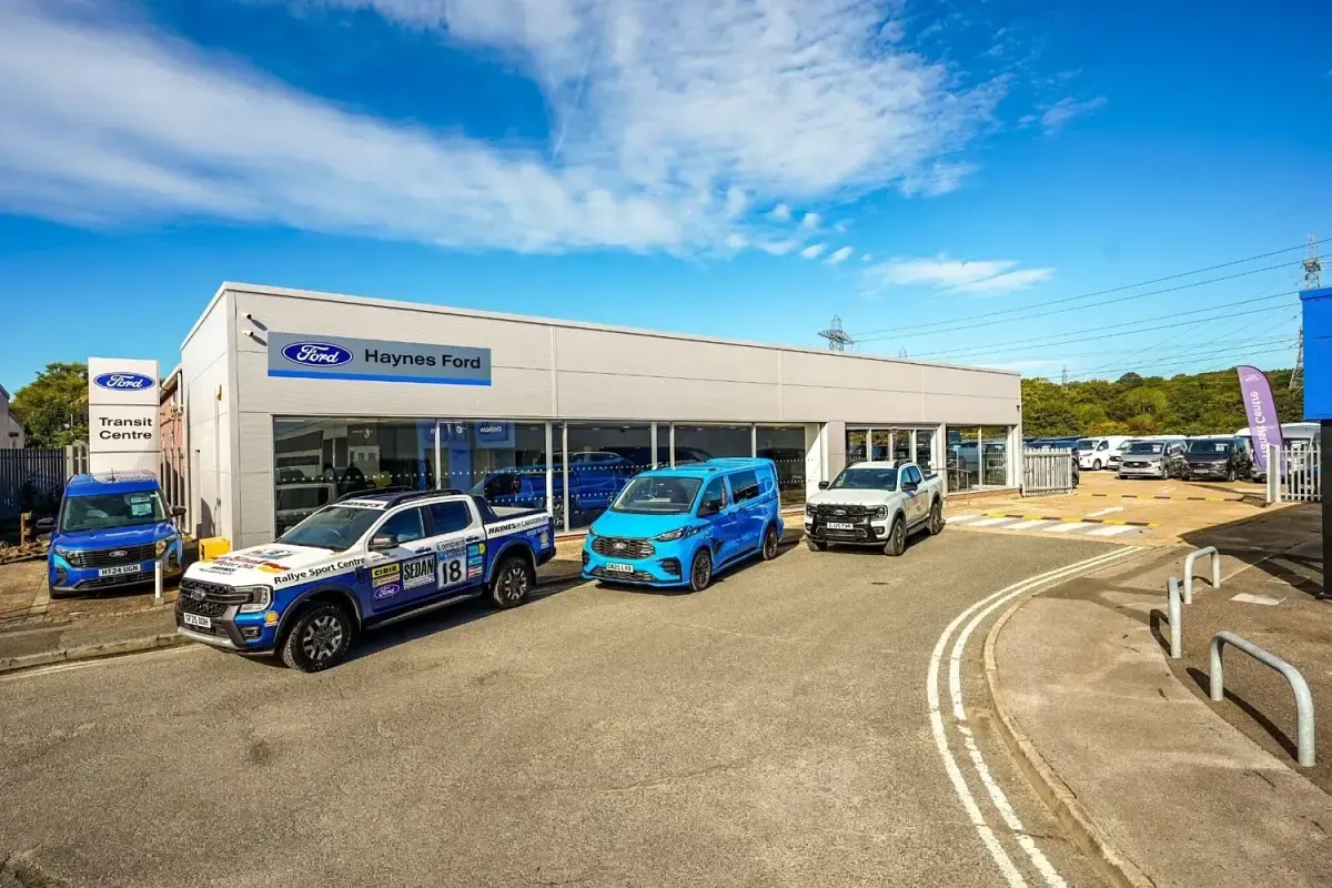 Usado Ford E-Transit Trend 98 kW (134 HP) 2025 Azul Van
