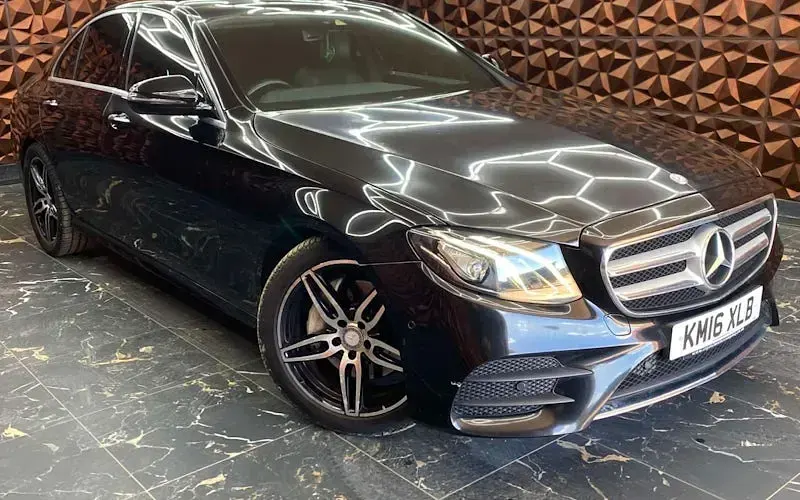 Used Mercedes E220 AMG line 194 HP (142 kW) 2019 Sedan