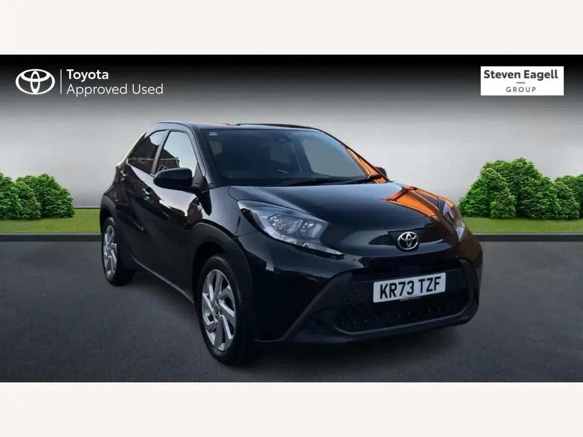 Usado Toyota Aygo X PURE 72 HP (52 kW) 2023 Preto SUV