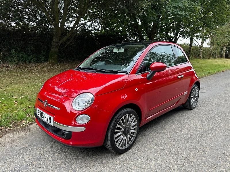 Red Used 2015 Fiat 500 Lounge Hatchback | £3,950 (Super price) - Image 1/4