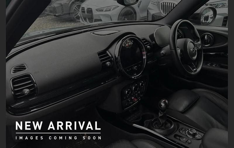 Used Mini Cooper Clubman Sport 134 HP (98 kW) 2021 Green Estate