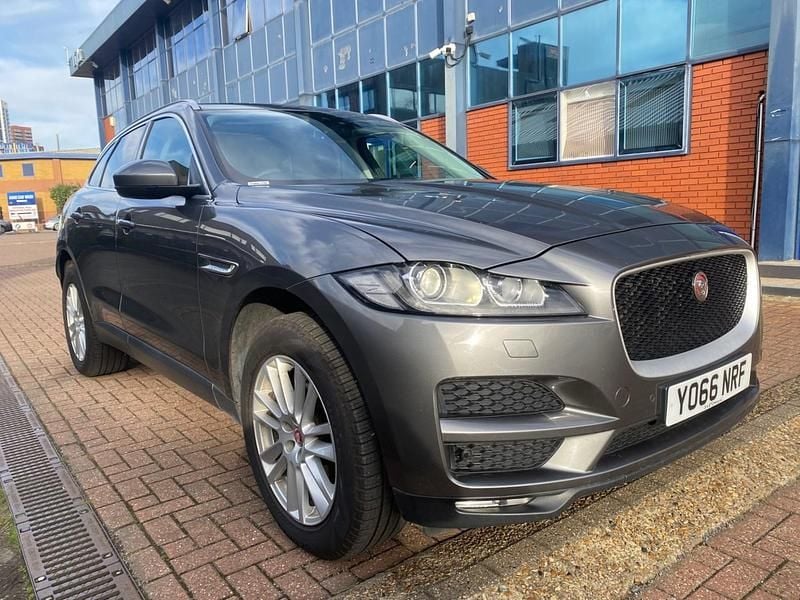 Used Jaguar F-Pace Portfolio 180 HP (132 kW) 2016 Grey SUV