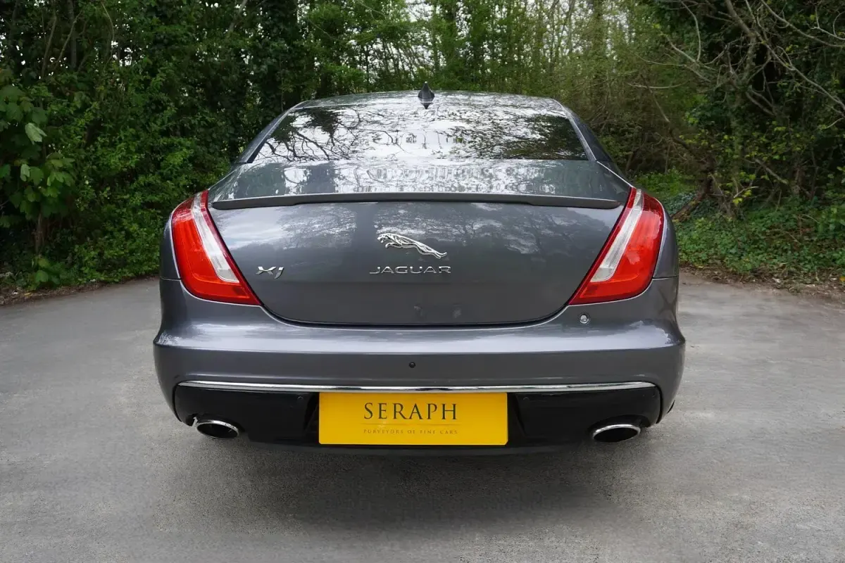 Used Jaguar XJ Portfolio 300 HP (220 kW) 2016 Grey Sedan